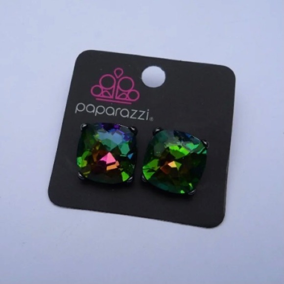 Paparazzi Oil Spill Earring - Picture 6 of 11